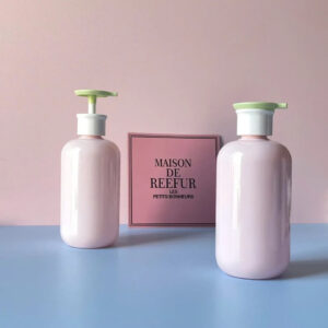 Chai Nhựa PET Tròn Hồng Vòi Nhấn Dẹp 500ml 02